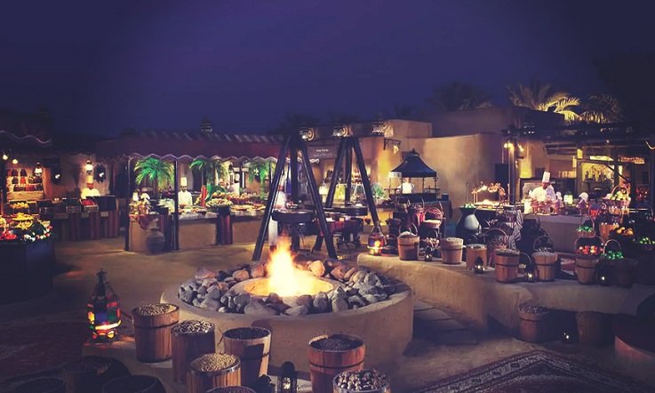 Al Hadheerah, Bab Al Shams