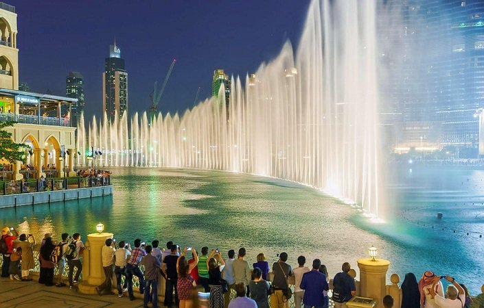 dubai fountain temporary closing