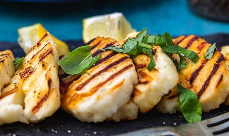 Grilled Halloumi Cheese in Dubai